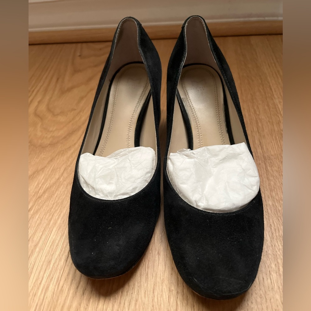 Marc Fisher Pumps Black Velvet Women's  Funky Large Chunky Heel